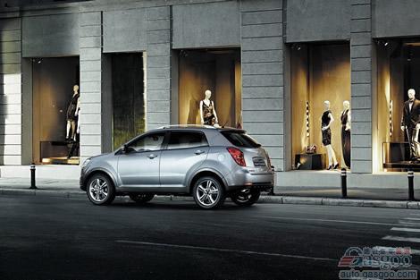 2012款双龙柯兰多SUV亮相