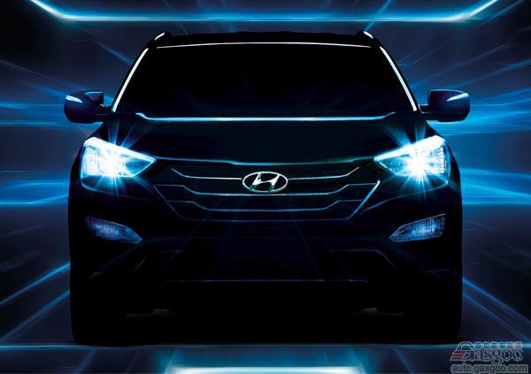 2013款现代圣达菲SUV的先进电子设备