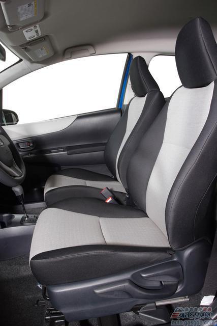 2012款丰田雅力士测评-动力操控篇