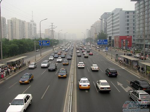 国际能源署：2030年新车油耗将降至当前一半