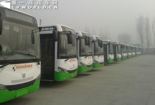 中通客车2013年出口秘鲁的96台车