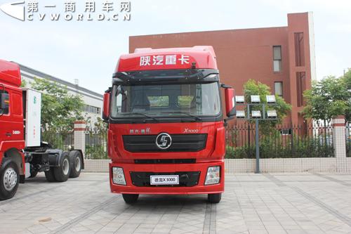 陕汽德龙X3000牵引车.jpg