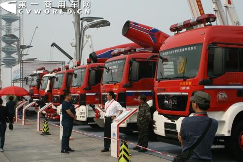 德国曼底盘第十五届消防设备展的.jpg