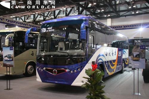 西沃700I LNG公路客车