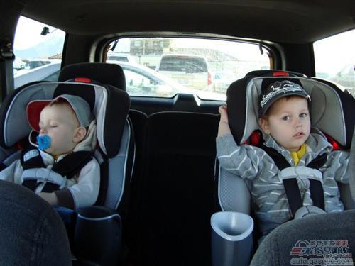 受政府施压 葛莱在美追加召回190万套婴儿座椅