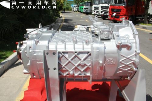 华菱12挡重型变速箱