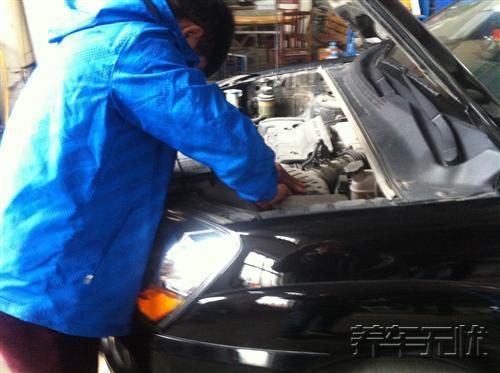 起亚狮跑车主对养车无忧网自助保养称赞不已