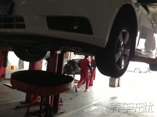 养车无忧网自助保养只花一半的钱，享受4S店保养品质