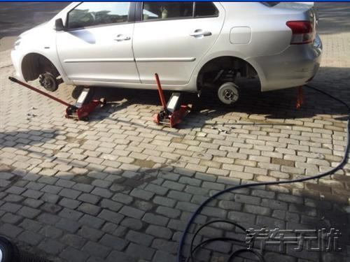 七成车主逃离4S店     选择养车无忧网自助保养