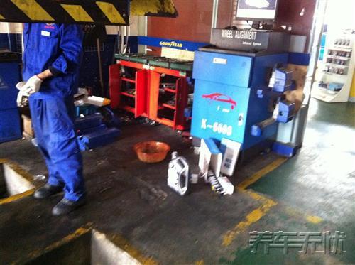 爱车保养不用再去4S店 养车无忧网自助保养正品品质更实惠