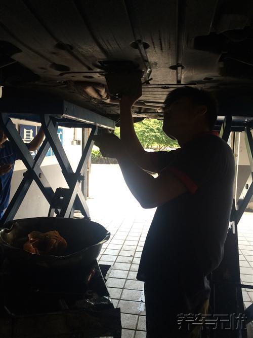 宝马车主也选择养车无忧网做保养