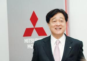 因油耗丑闻  三菱汽车总裁相川哲郎引咎辞职