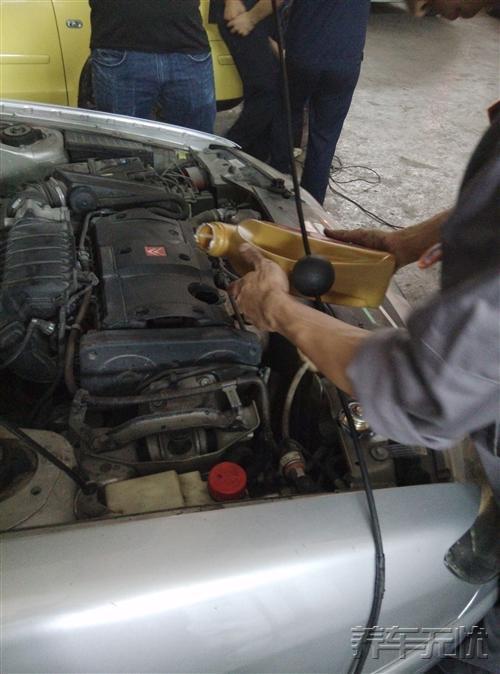 养车无忧互联网汽车快修模式 同质配件解决配件难