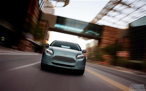 2012款福特福克斯电动车首试-动力与配置