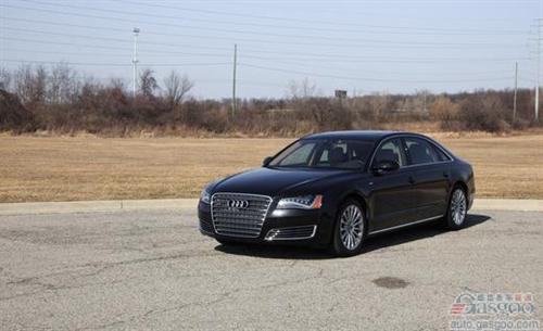 奥迪A8装备W12发动机 力锻公路之王①