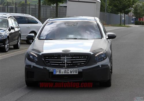 新奔驰S级AMG曝光 尺寸宽大 动力澎湃