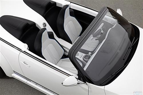 大众E-Bugster纯电动概念车：内饰