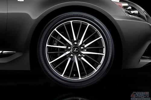 雷克萨斯LS预告图于7月30日发布