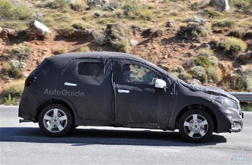 2014款铃木SX4谍照曝光