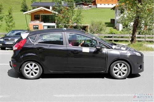 2013款福特嘉年华最新谍照曝光