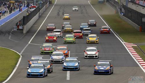 2013大众汽车中国赛车尚酷R杯上海赛完赛
