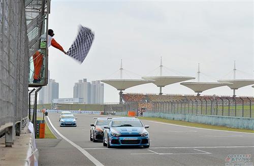 2013大众汽车中国赛车尚酷R杯上海赛完赛