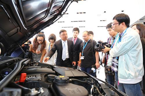 300台宝马二手车亮相上海