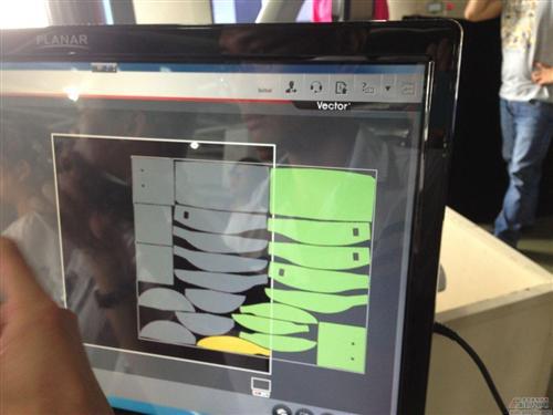 力克的多元化汽车内饰裁剪