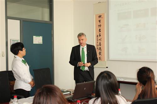 变个“魔术”让车内PM2.5即刻消失