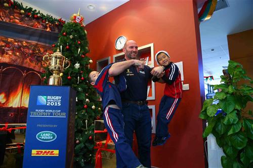 橄榄球至高荣耀 路虎为华呈献