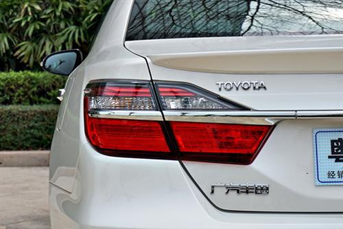 动力全面提升 试驾全新凯美瑞 