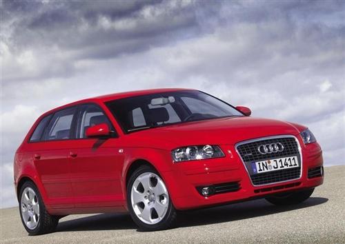 豪车品牌下探 紧凑级轿车市场风云再起