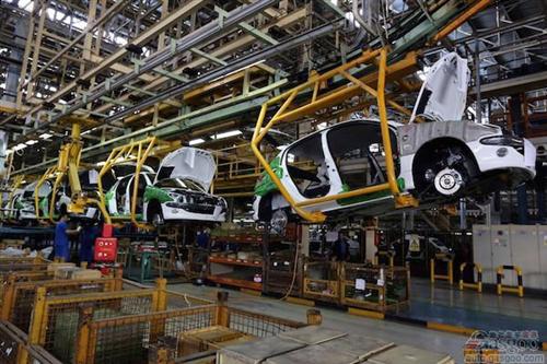 PSA拟从伊朗向外出口新车 或组建合资工厂