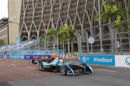 Formula E布城站&ldquo;停电危机&rdquo;，蔚来TCR车队超长蓄电斩获积分