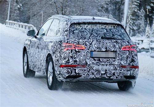 第二代奥迪Q5路试谍照曝光 明年投产对标奔驰GLC