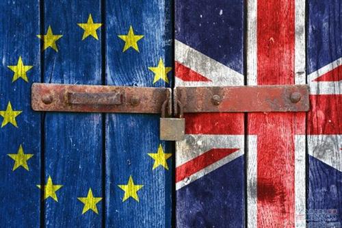 日产、戴姆勒联手福特支持卡梅伦 反对英国退欧