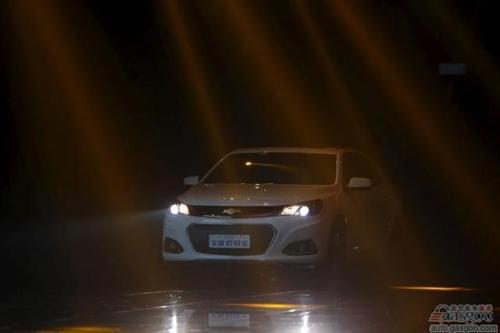 IIHS:在美近三成中型车头灯测试结果不合格