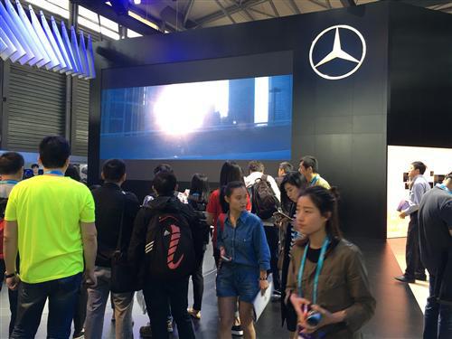 奔驰IAA概念车亮相2016亚洲消费电子展