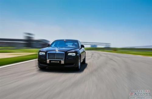 魅影Black Badge车型中国首秀