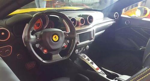 法拉利超跑车队领衔2016上海浦东国际汽车展