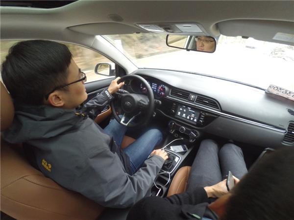 Y0110016.jpg Y0110016.jpg