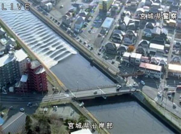 日本海啸.jpg
