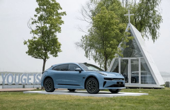 2025款极氪001极氪007上市 售价20.99万元起